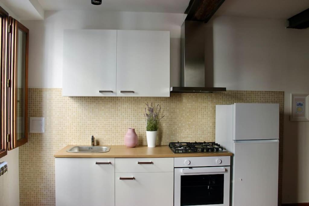 Cute Apartment Near Santa Croce Флоренция Экстерьер фото