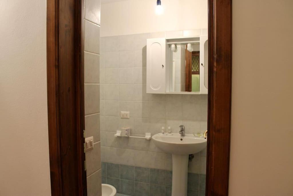 Cute Apartment Near Santa Croce Флоренция Экстерьер фото